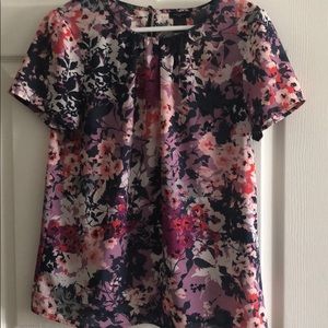 Floral blouse - great condition